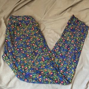 LuLaRoe leggings- one size OS- super soft!